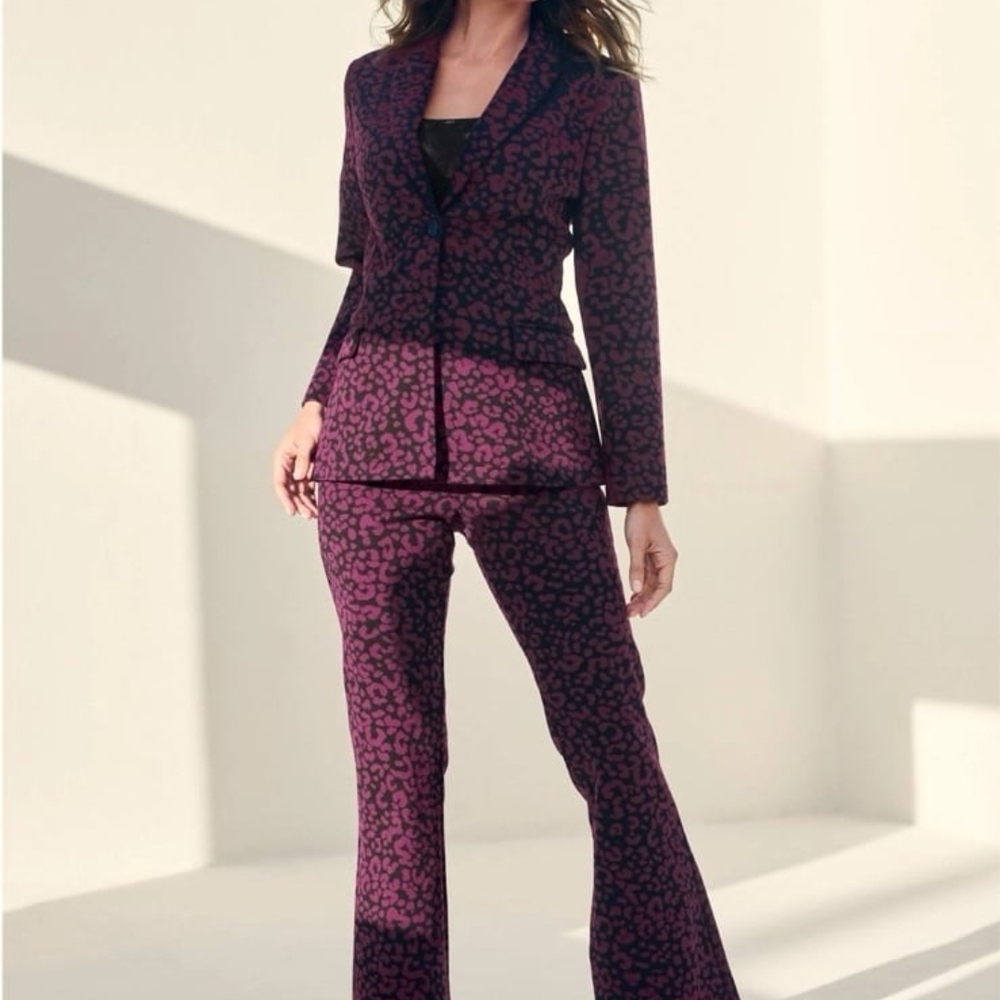 NWT! VENUS Dark Purple Patterned Pantsuit Size 6